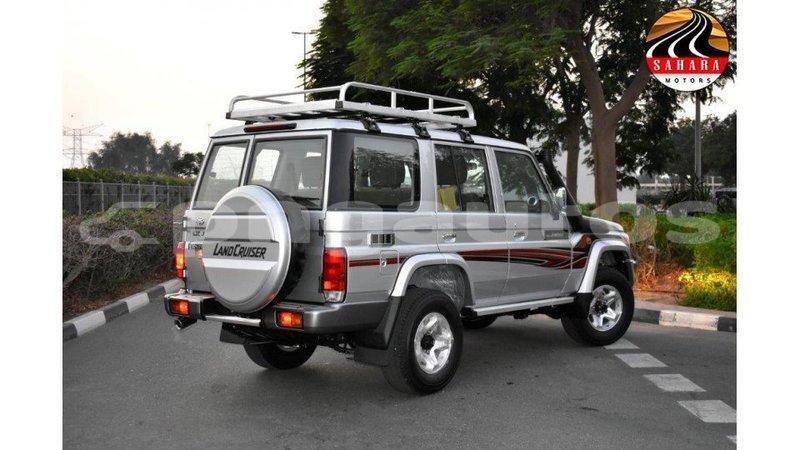 Big with watermark toyota land cruiser enga import dubai 4277
