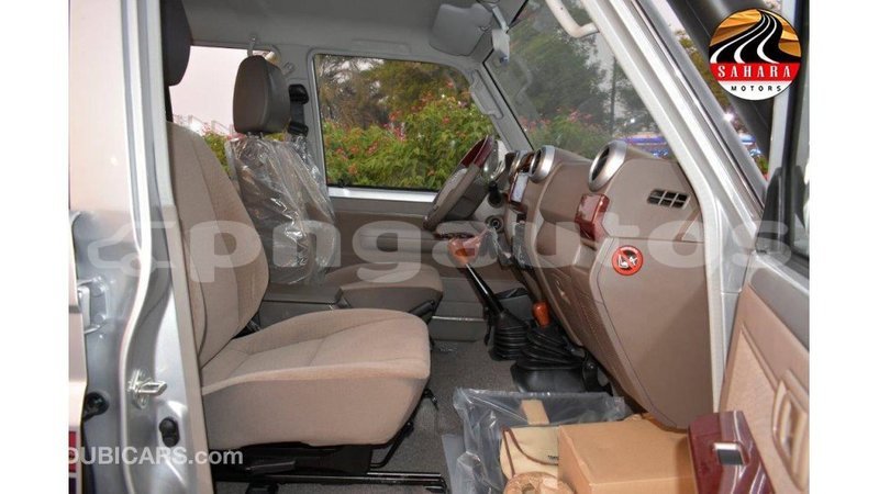 Big with watermark toyota land cruiser enga import dubai 4277