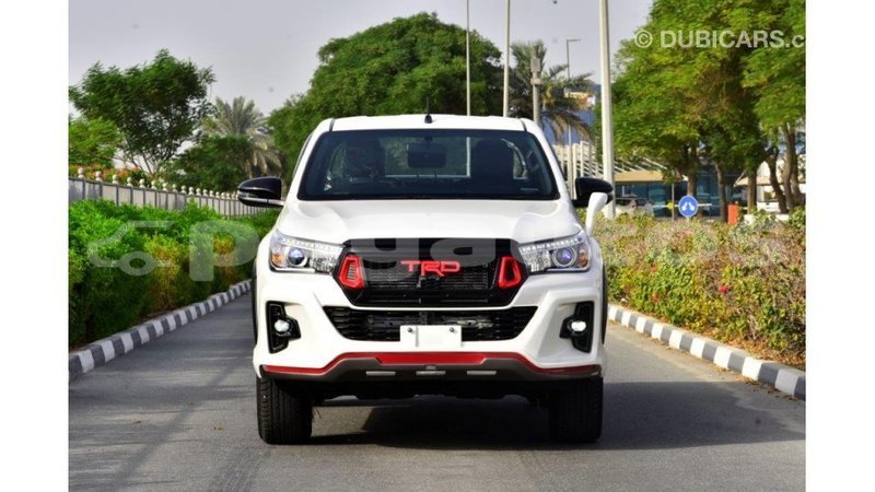 Big with watermark toyota hilux enga import dubai 4278