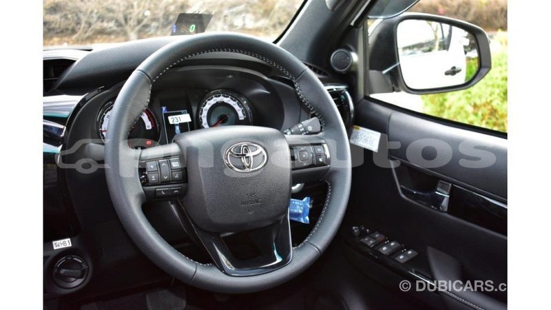Big with watermark toyota hilux enga import dubai 4278