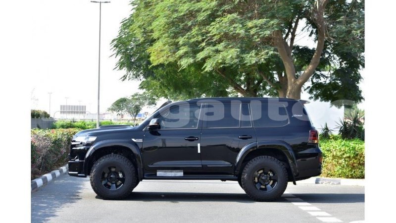 Big with watermark toyota land cruiser enga import dubai 4280