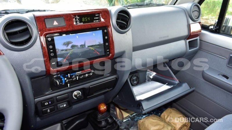 Big with watermark toyota land cruiser enga import dubai 4283