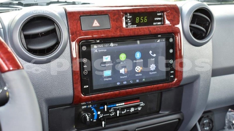 Big with watermark toyota land cruiser enga import dubai 4283