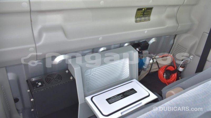 Big with watermark toyota land cruiser enga import dubai 4283