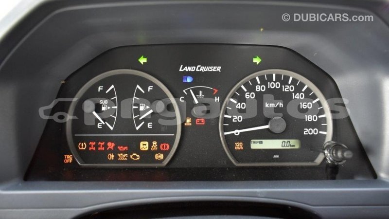 Big with watermark toyota land cruiser enga import dubai 4283