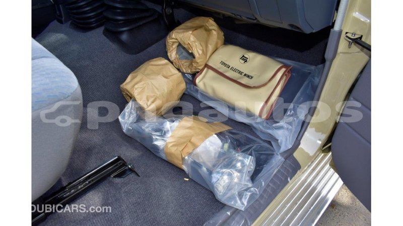 Big with watermark toyota land cruiser enga import dubai 4284