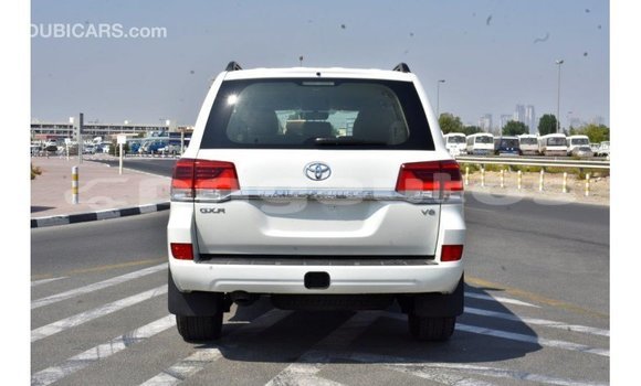 Buy Import Toyota Land Cruiser White Car in Import - Dubai in Enga Buy Import Toyota Land Cruiser White Car in Import - Dubai in Enga