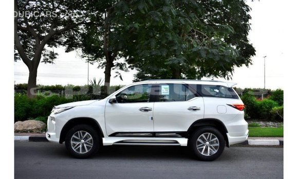 Buy Import Toyota Fortuner White Car in Import - Dubai in Enga Buy Import Toyota Fortuner White Car in Import - Dubai in Enga