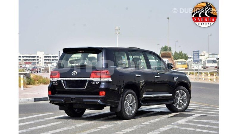 Big with watermark toyota land cruiser enga import dubai 4287