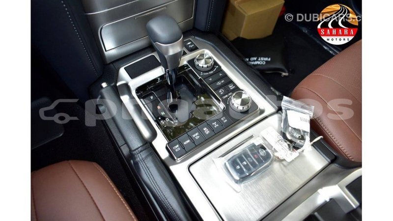 Big with watermark toyota land cruiser enga import dubai 4287