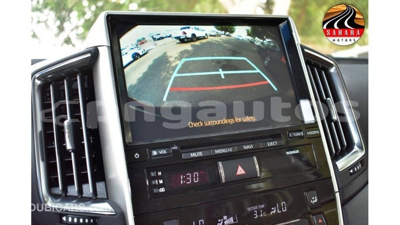 Big with watermark toyota land cruiser enga import dubai 4287