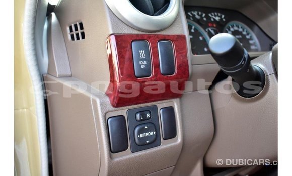 Buy Import Toyota Land Cruiser Beige Car in Import - Dubai in Enga Buy Import Toyota Land Cruiser Beige Car in Import - Dubai in Enga