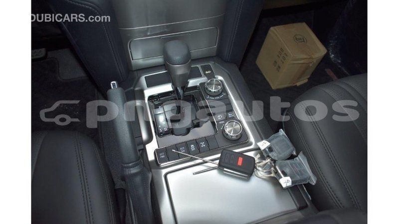 Big with watermark toyota land cruiser enga import dubai 4301