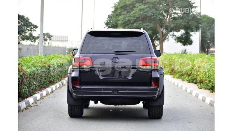Big with watermark toyota land cruiser enga import dubai 4301