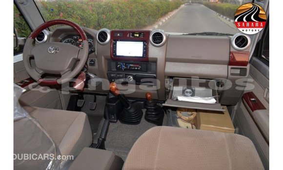 Buy Import Toyota Land Cruiser Other Car in Import - Dubai in Enga Buy Import Toyota Land Cruiser Other Car in Import - Dubai in Enga