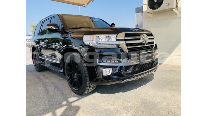 Big with watermark toyota land cruiser enga import dubai 4317