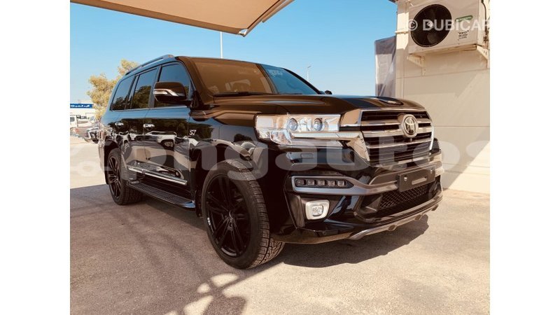 Big with watermark toyota land cruiser enga import dubai 4317