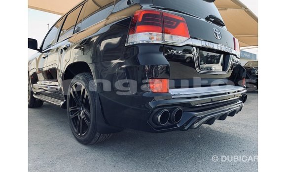 Buy Import Toyota Land Cruiser Black Car in Import - Dubai in Enga Buy Import Toyota Land Cruiser Black Car in Import - Dubai in Enga