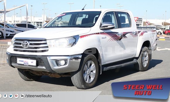 Acheter Import Voiture Toyota Hilux Blanc à Import - Dubai, Enga Acheter Import Voiture Toyota Hilux Blanc à Import - Dubai, Enga
