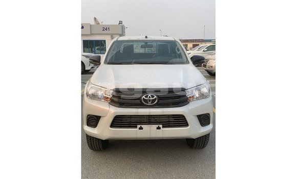Buy Import Toyota Hilux White Car in Import - Dubai in Enga Buy Import Toyota Hilux White Car in Import - Dubai in Enga