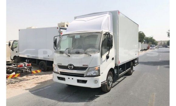 Buy Import Hino 300 Series White Truck in Import - Dubai in Enga