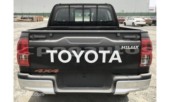 Buy Import Toyota Hilux Black Car in Import - Dubai in Enga Buy Import Toyota Hilux Black Car in Import - Dubai in Enga