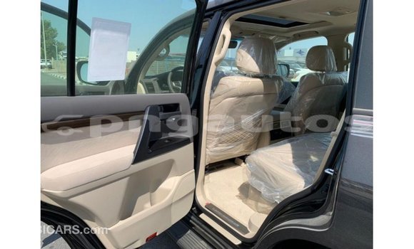 Buy Import Toyota Land Cruiser Black Car in Import - Dubai in Enga Buy Import Toyota Land Cruiser Black Car in Import - Dubai in Enga