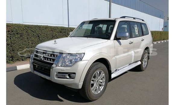 Buy Import Mitsubishi Pajero White Car in Import - Dubai in Enga Buy Import Mitsubishi Pajero White Car in Import - Dubai in Enga