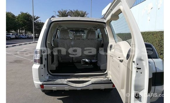 Buy Import Mitsubishi Pajero White Car in Import - Dubai in Enga Buy Import Mitsubishi Pajero White Car in Import - Dubai in Enga