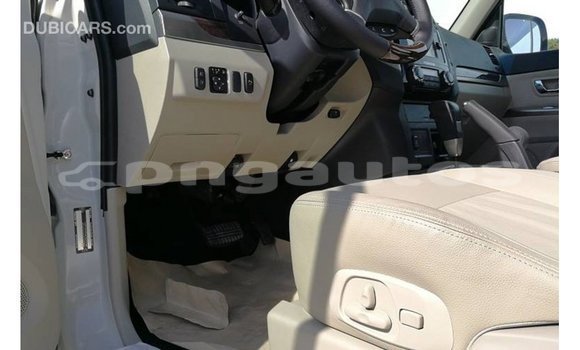 Buy Import Mitsubishi Pajero White Car in Import - Dubai in Enga Buy Import Mitsubishi Pajero White Car in Import - Dubai in Enga