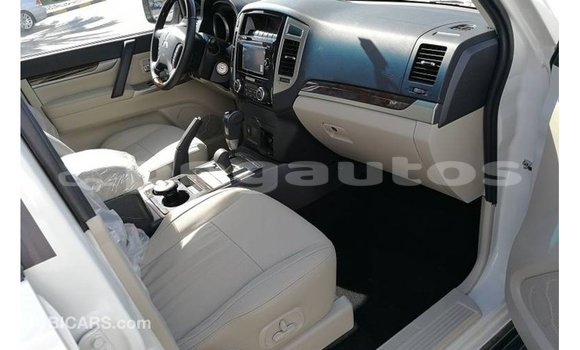 Buy Import Mitsubishi Pajero White Car in Import - Dubai in Enga Buy Import Mitsubishi Pajero White Car in Import - Dubai in Enga