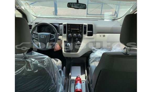 Buy Import Toyota Hiace White Car in Import - Dubai in Enga Buy Import Toyota Hiace White Car in Import - Dubai in Enga