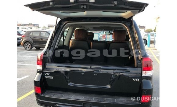 Buy Import Toyota Land Cruiser Black Car in Import - Dubai in Enga Buy Import Toyota Land Cruiser Black Car in Import - Dubai in Enga