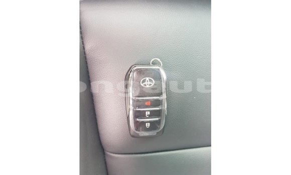 Buy Import Toyota Hilux Brown Car in Import - Dubai in Enga Buy Import Toyota Hilux Brown Car in Import - Dubai in Enga