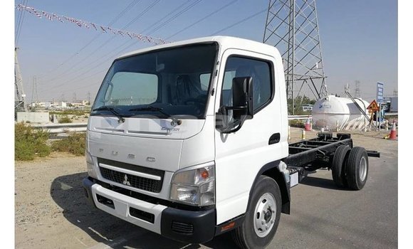 Buy Import Mitsubishi L400 White Truck in Import - Dubai in Enga