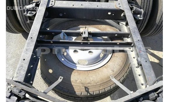 Buy Import Mitsubishi L400 White Truck in Import - Dubai in Enga Buy Import Mitsubishi L400 White Truck in Import - Dubai in Enga