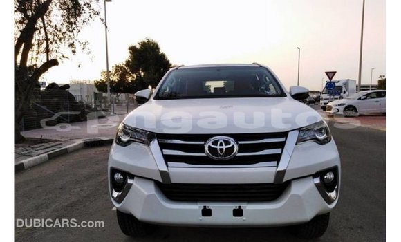 Buy Import Toyota Fortuner White Car in Import - Dubai in Enga Buy Import Toyota Fortuner White Car in Import - Dubai in Enga