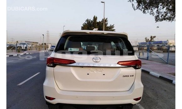 Buy Import Toyota Fortuner White Car in Import - Dubai in Enga Buy Import Toyota Fortuner White Car in Import - Dubai in Enga
