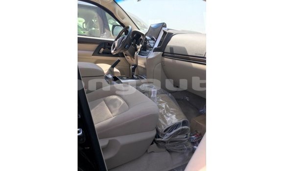 Buy Import Toyota Land Cruiser Black Car in Import - Dubai in Enga Buy Import Toyota Land Cruiser Black Car in Import - Dubai in Enga