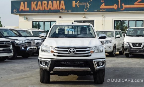 Acheter Import Voiture Toyota Hilux Blanc à Import - Dubai, Enga Acheter Import Voiture Toyota Hilux Blanc à Import - Dubai, Enga