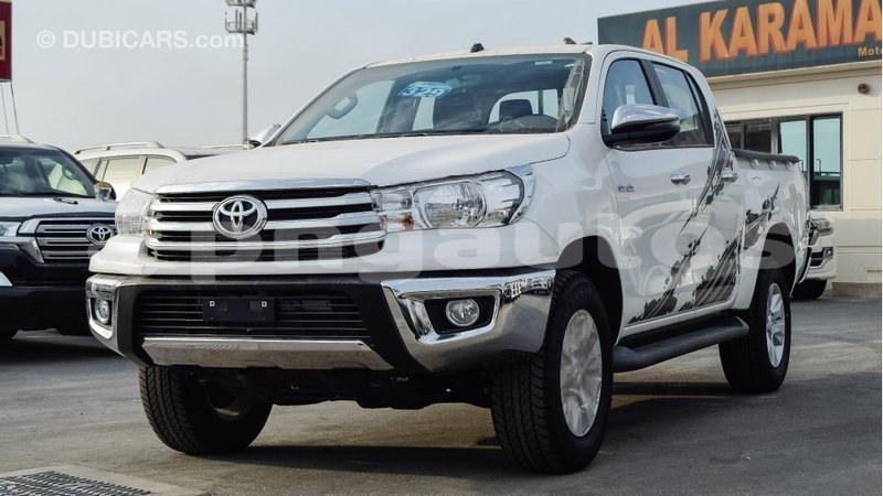 Big with watermark toyota hilux enga import dubai 4362