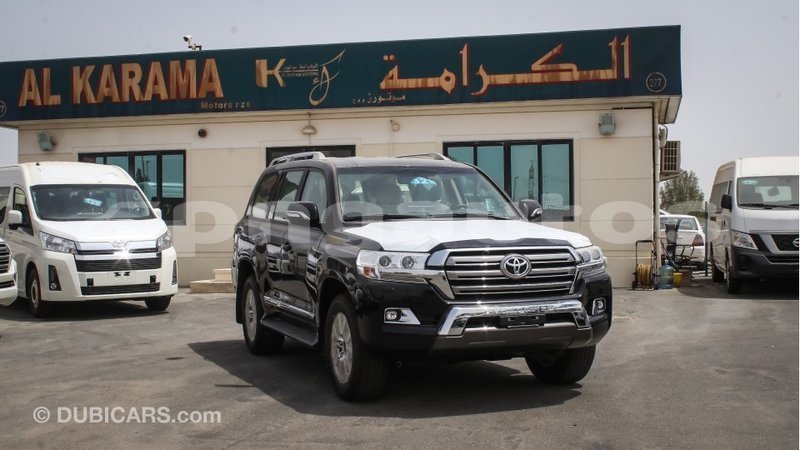 Big with watermark toyota land cruiser enga import dubai 4363