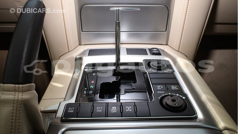 Big with watermark toyota land cruiser enga import dubai 4363