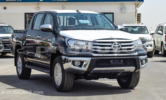 Acheter Import Voiture Toyota Hilux Noir à Import - Dubai, Enga Acheter Import Voiture Toyota Hilux Noir à Import - Dubai, Enga