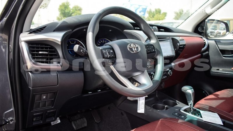 Big with watermark toyota hilux enga import dubai 4365