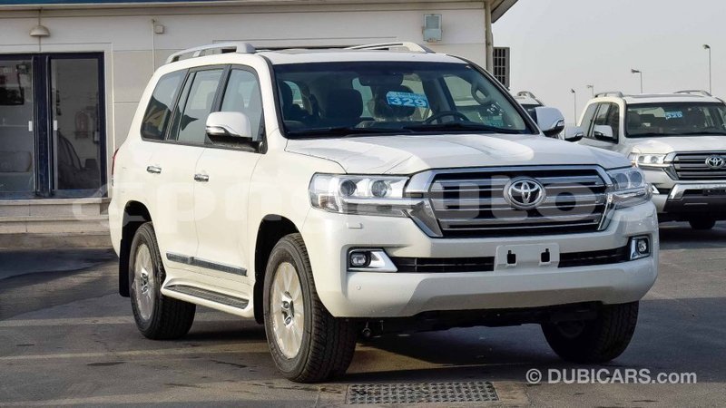 Big with watermark toyota land cruiser enga import dubai 4366