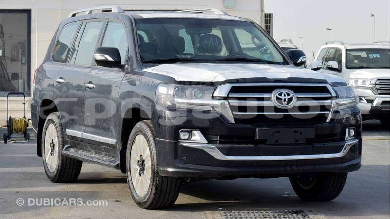 Big with watermark toyota land cruiser enga import dubai 4371