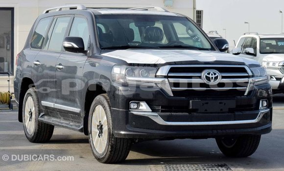 Acheter Import Voiture Toyota Land Cruiser Noir à Import - Dubai, Enga Acheter Import Voiture Toyota Land Cruiser Noir à Import - Dubai, Enga