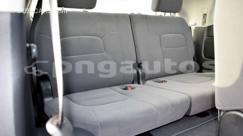 Big with watermark toyota land cruiser enga import dubai 4371