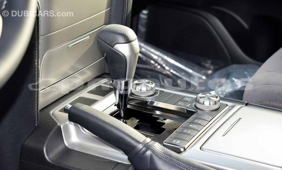 Acheter Import Voiture Toyota Land Cruiser Noir à Import - Dubai, Enga Acheter Import Voiture Toyota Land Cruiser Noir à Import - Dubai, Enga
